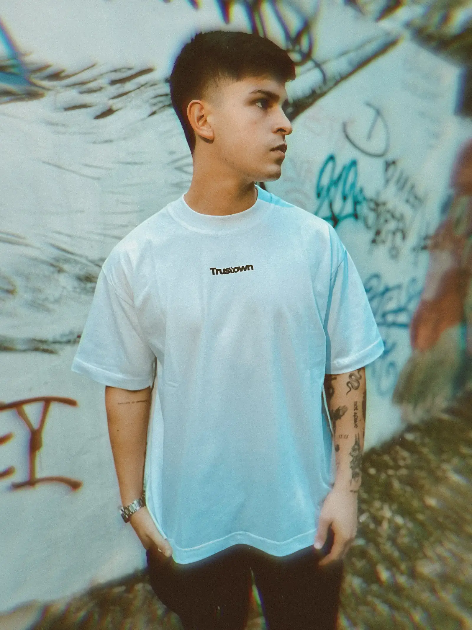 REMERA HOMBRE OVERSIZE BLANCA 